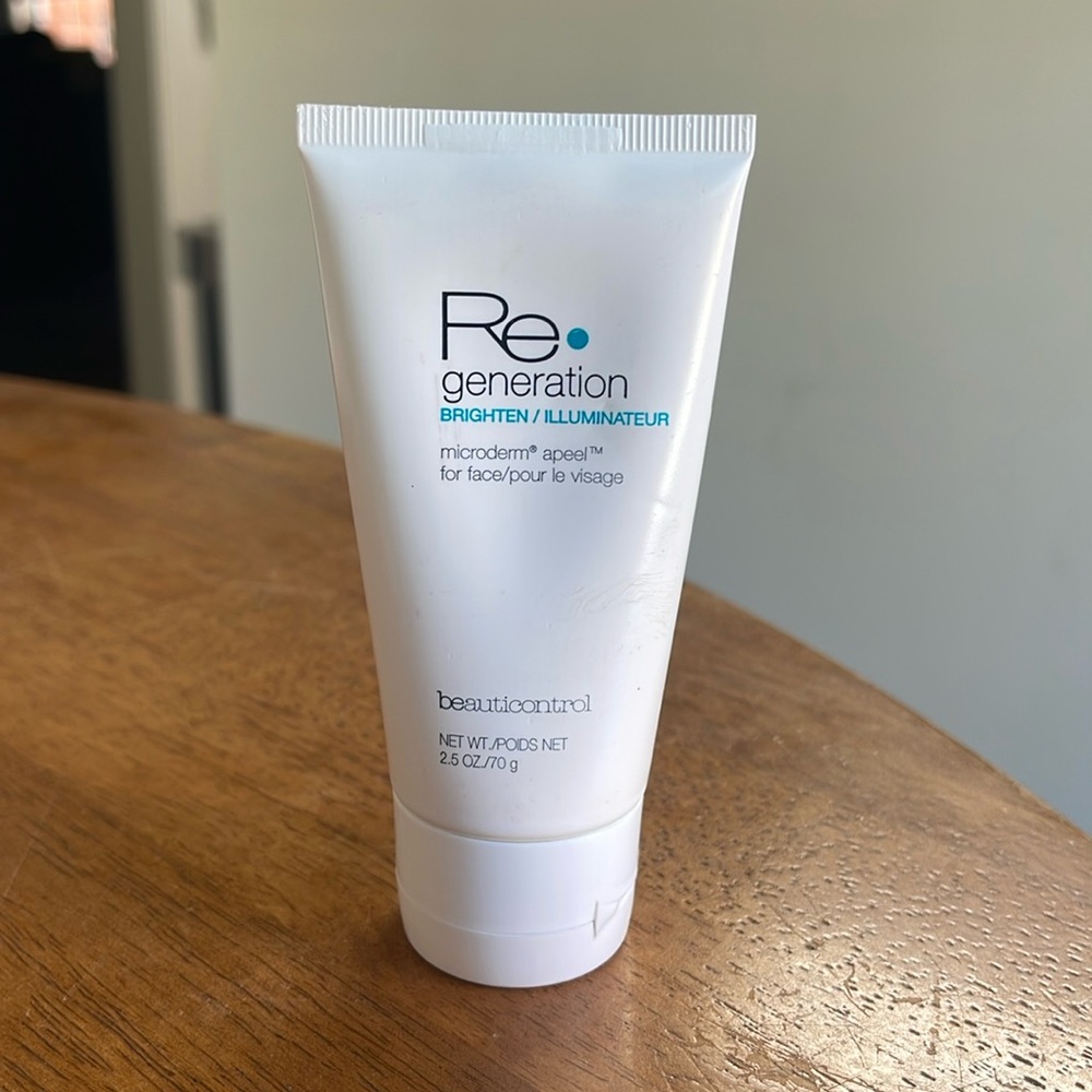 NEW Beauticontrol ReGeneration Brighten Microderm Apeel 2.5 Fl Oz